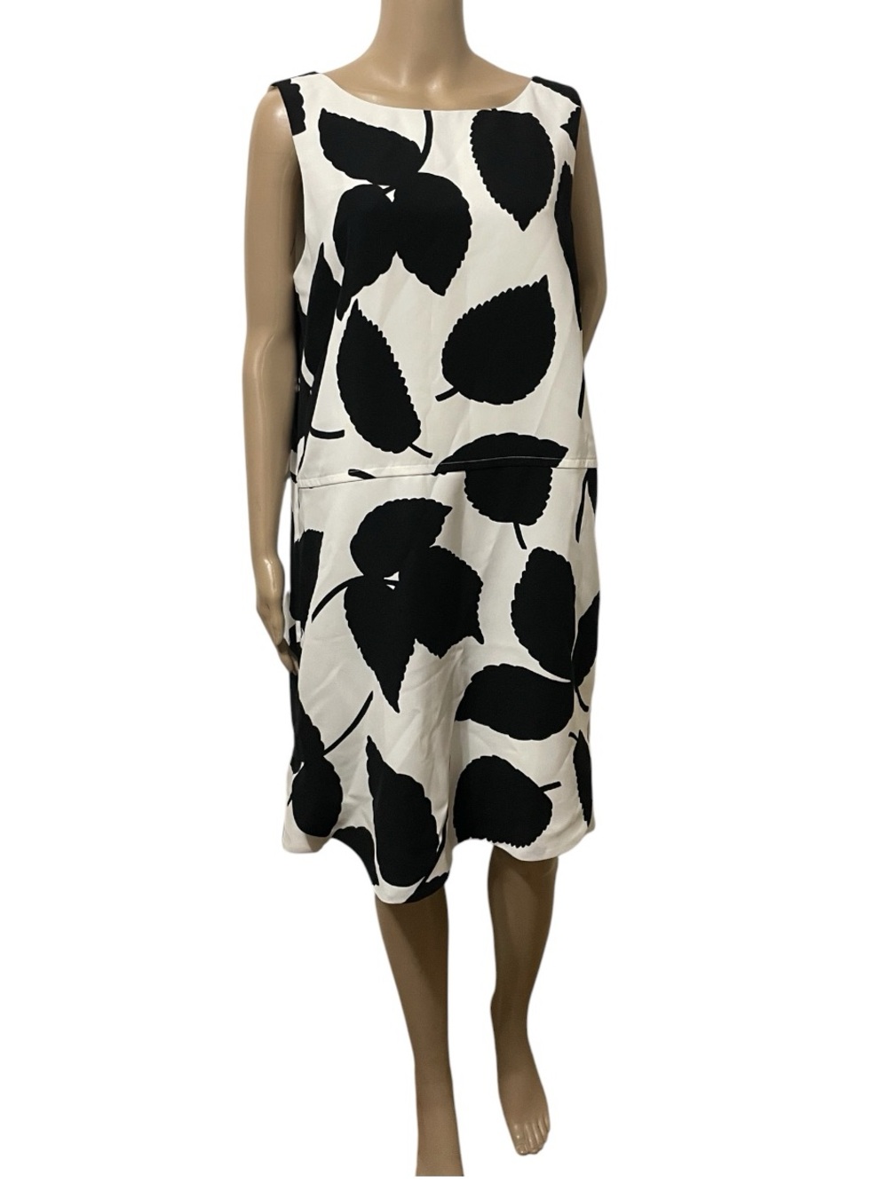 Ann TaylorFactory sleeveless shift dress  SIZE  16 bold  black leaf print NWT